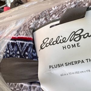 Im selling this brand new Eddie Bauer